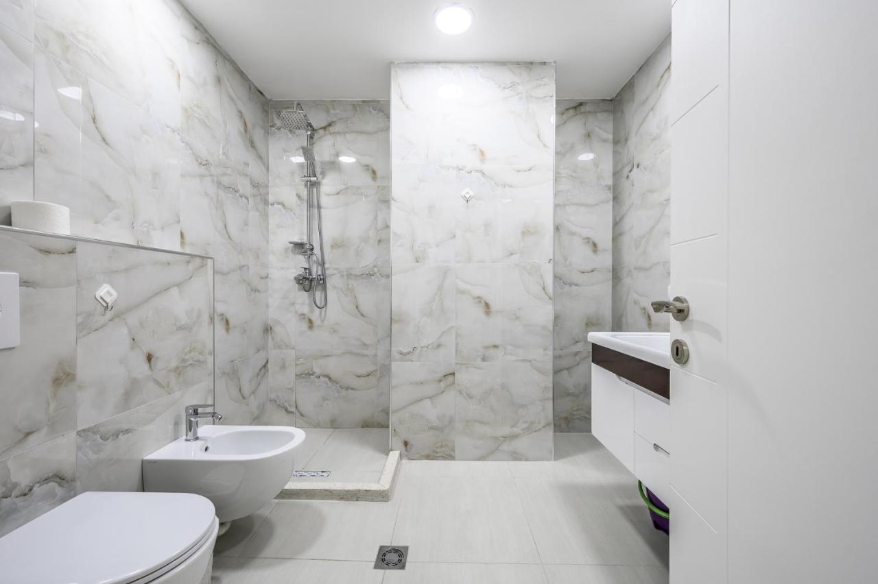 Miku Apartment-City Walk 1Bd Stylish Apartment Tiranë Luaran gambar